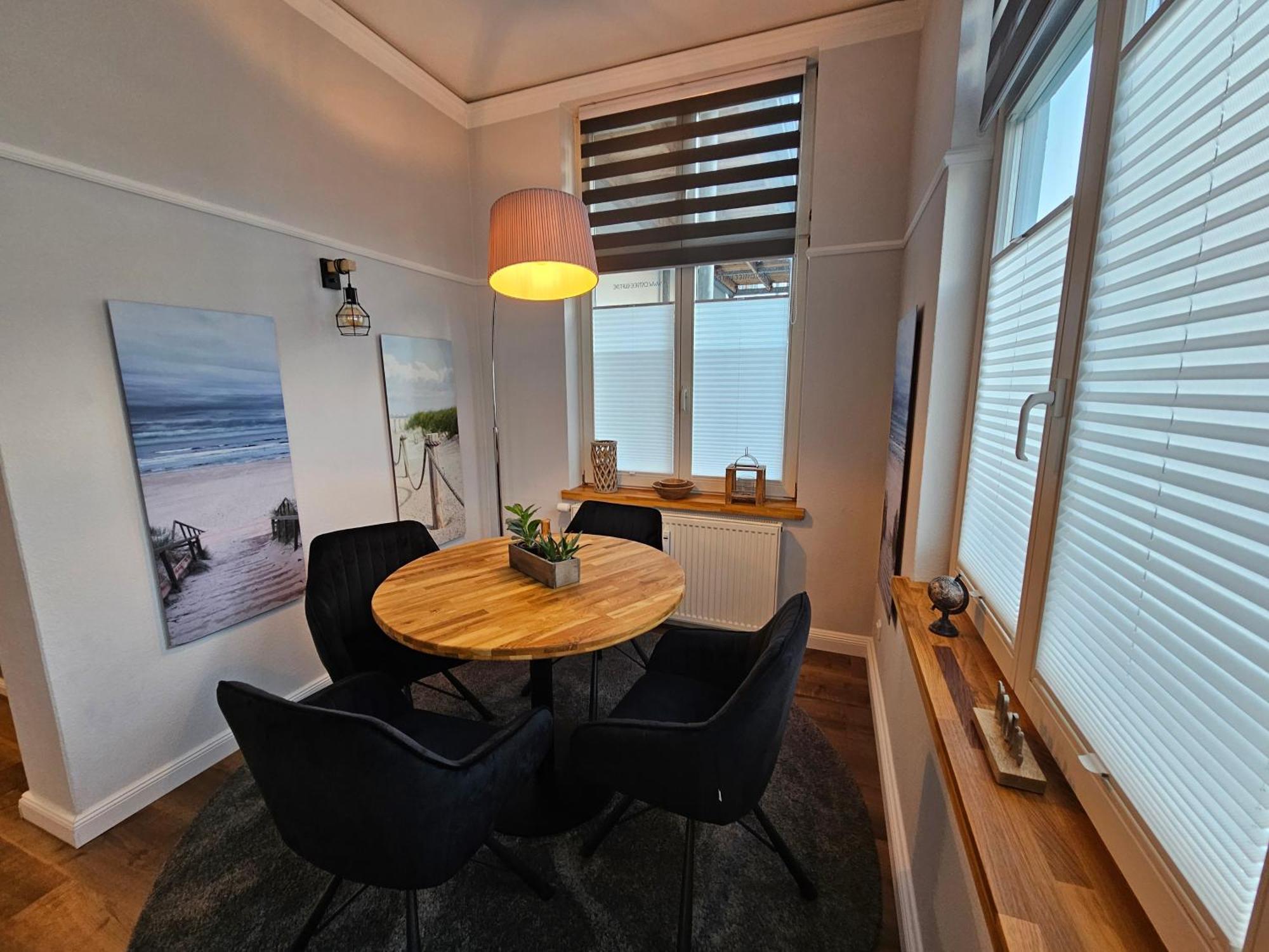 Waldhaus Gertrud - 120 M Zum Strand ゼーバート・ヘリングスドルフ エクステリア 写真
