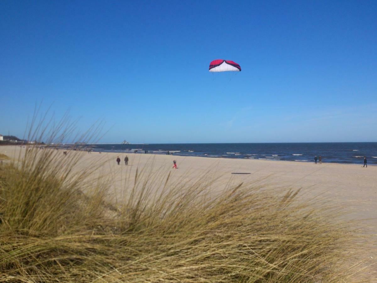 Waldhaus Gertrud - 120 M Zum Strand ゼーバート・ヘリングスドルフ エクステリア 写真